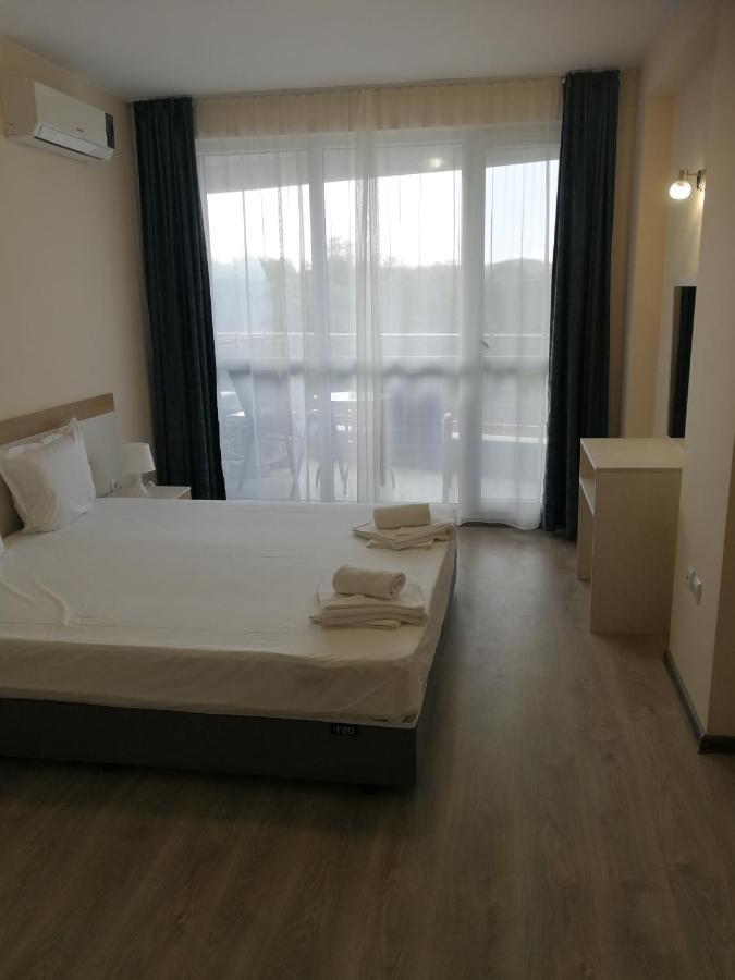 Donchevi Apartments Primorsko Dış mekan fotoğraf