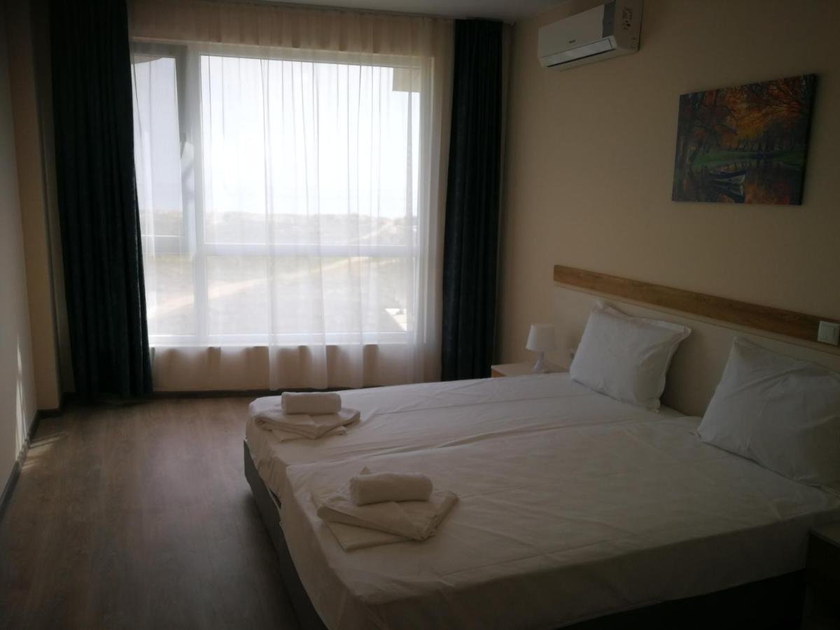 Donchevi Apartments Primorsko Dış mekan fotoğraf
