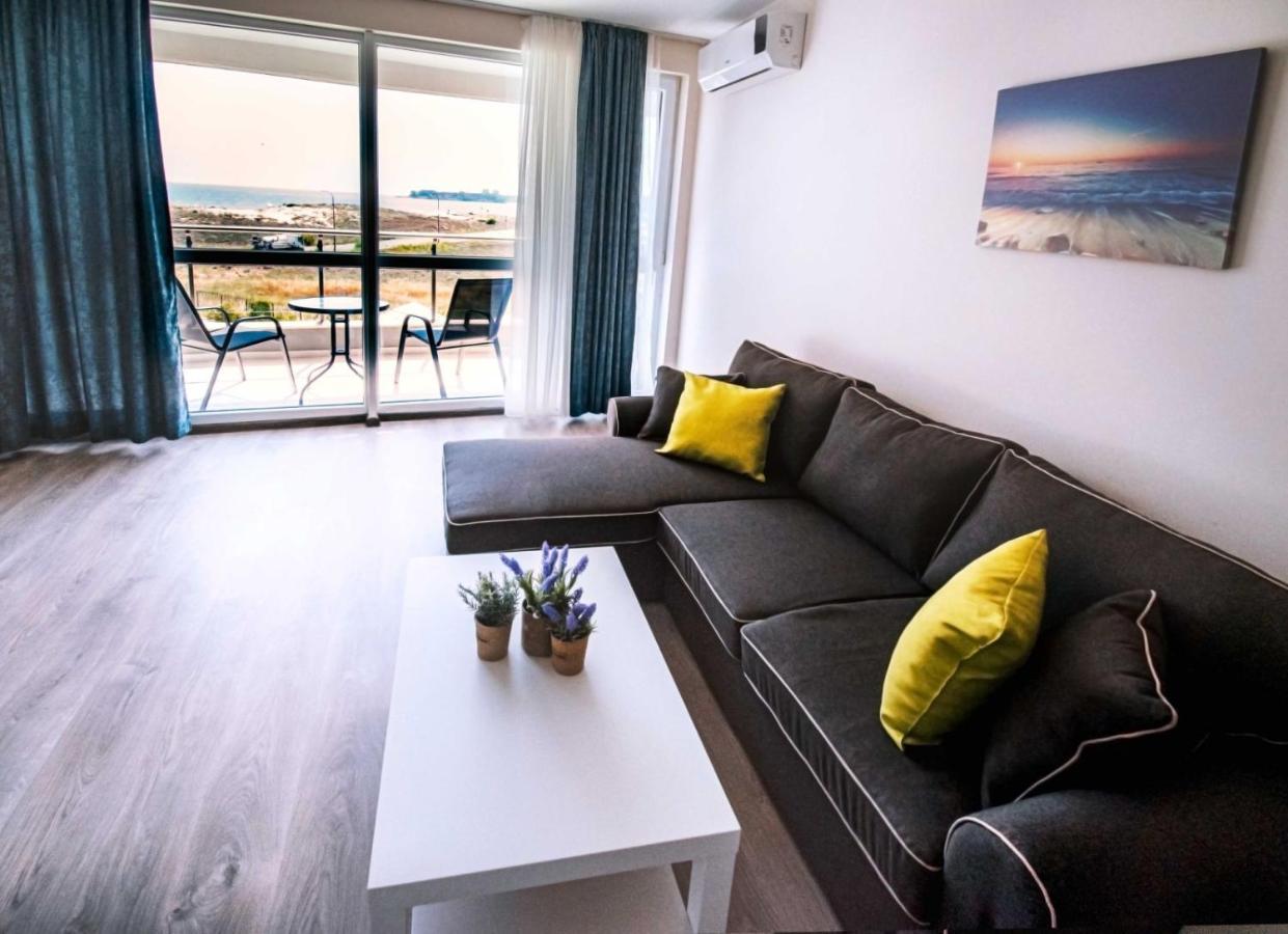 Donchevi Apartments Primorsko Dış mekan fotoğraf