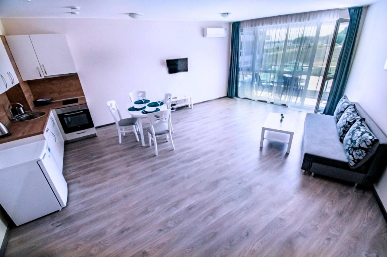 Donchevi Apartments Primorsko Dış mekan fotoğraf