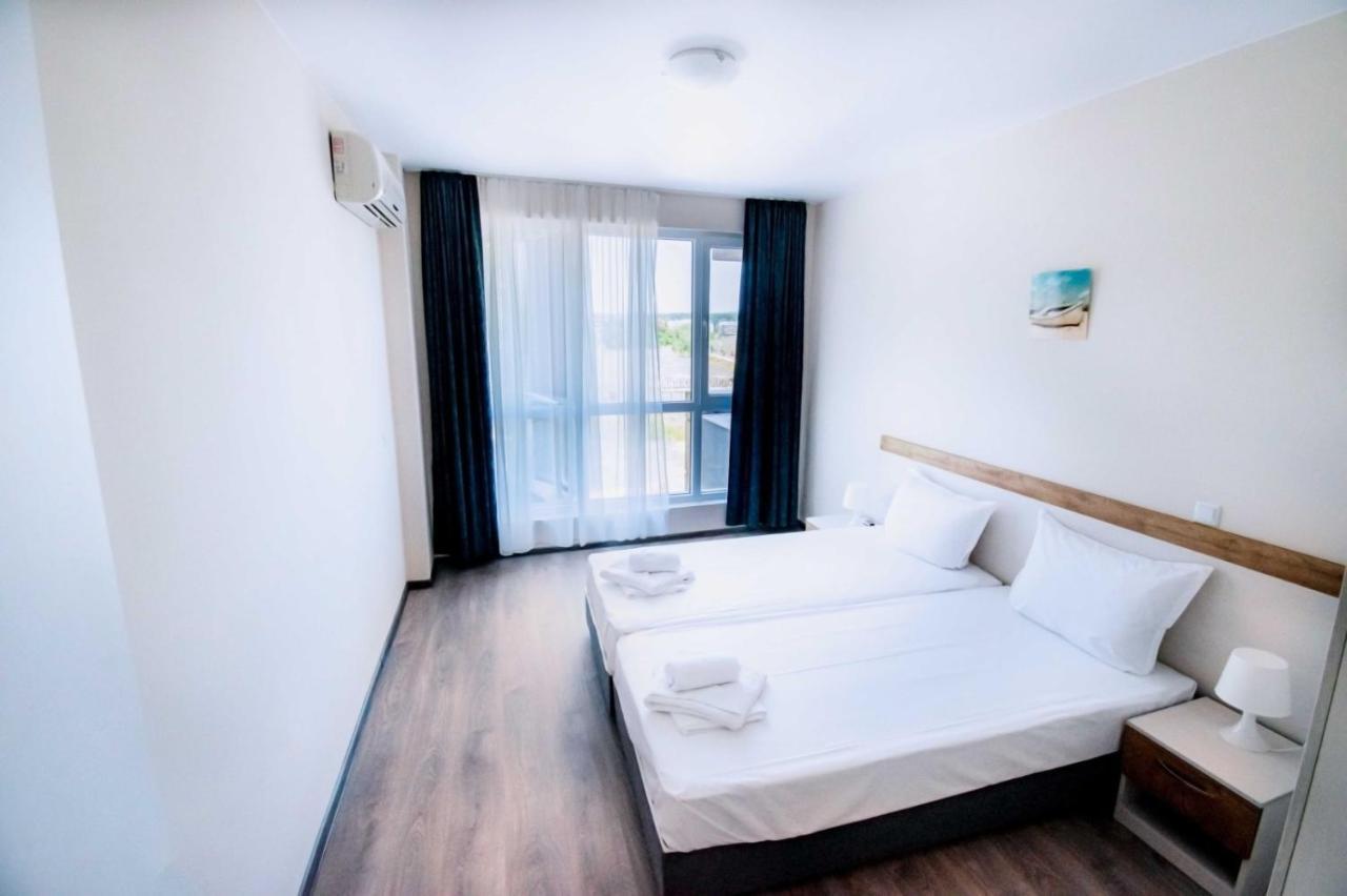 Donchevi Apartments Primorsko Dış mekan fotoğraf